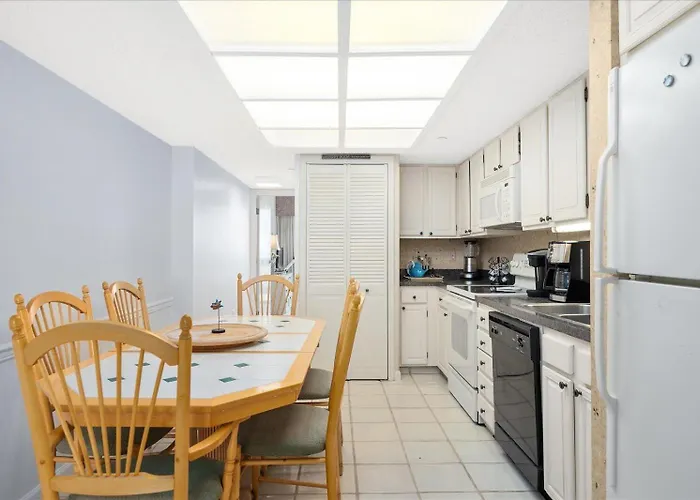 Charming 2 Bedroom Oceanfront Century I With Indoor Pool! Ocean City