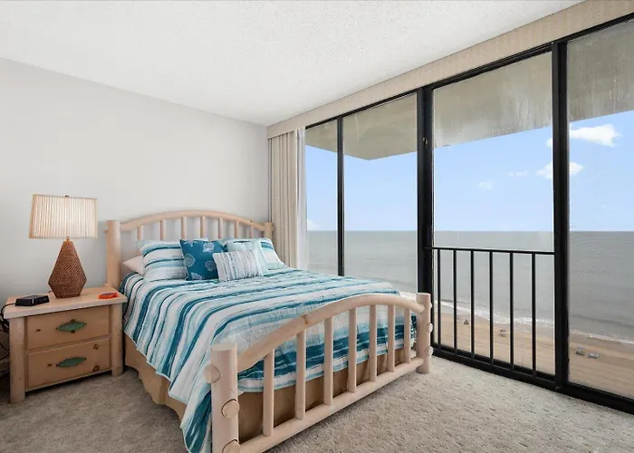 Charming 2 Bedroom Oceanfront Century I With Indoor Pool! *