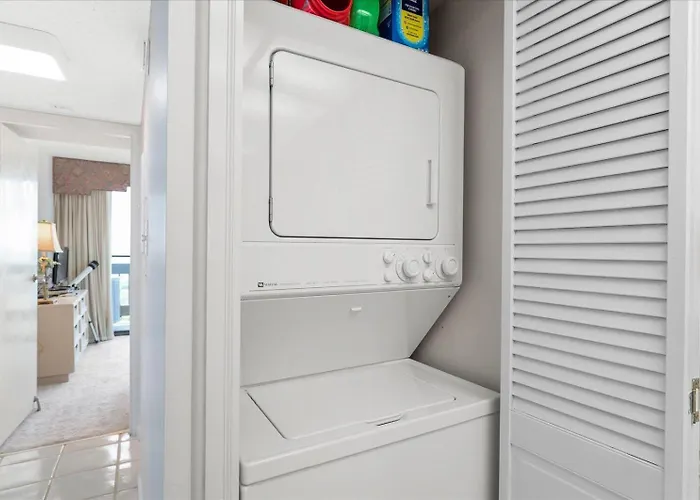 Charming 2 Bedroom Oceanfront Century I With Indoor Pool! Ocean City