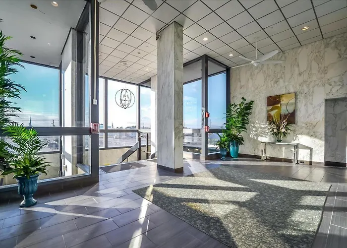 Charming 2 Bedroom Oceanfront Century I With Indoor Pool!