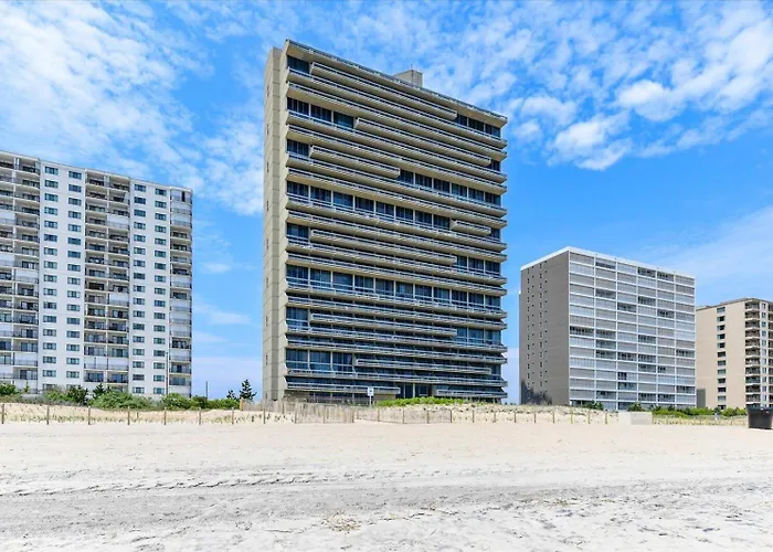 Charming 2 Bedroom Oceanfront Century I With Indoor Pool! Ocean City