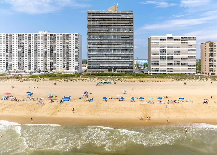 Charming 2 Bedroom Oceanfront Century I With Indoor Pool! Holiday home Ocean City